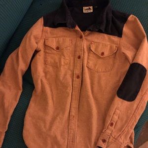 Kavu women’s light brown button down